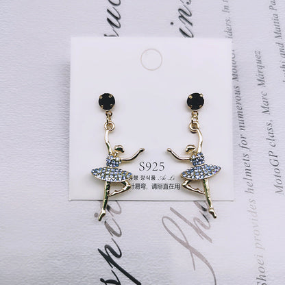 Golden Euro-Korean Pearl Bow Ear Team