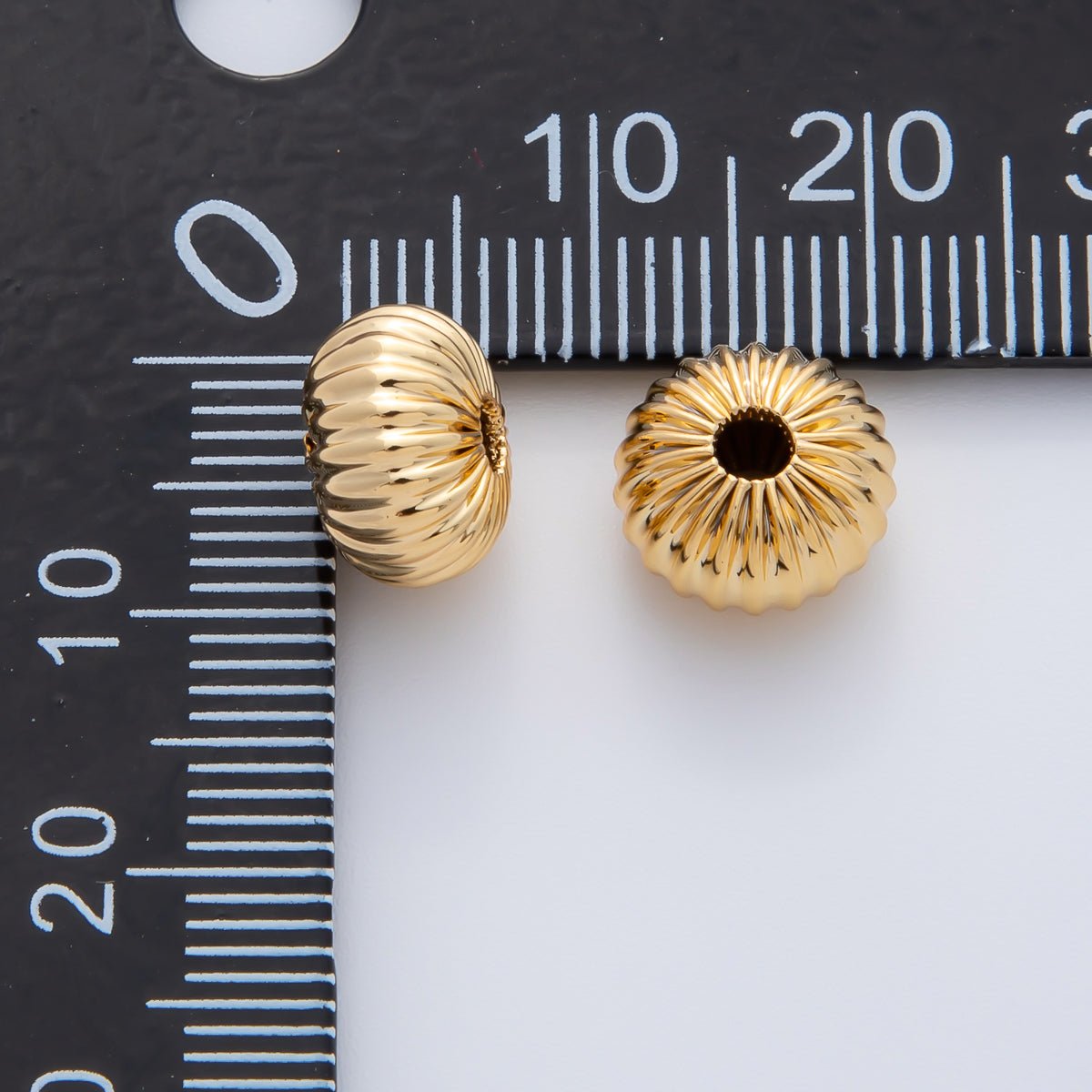 18K Gold Filled 10mm Ribbed Croissant Rondelle Bead in Gold &amp; Silver | B348