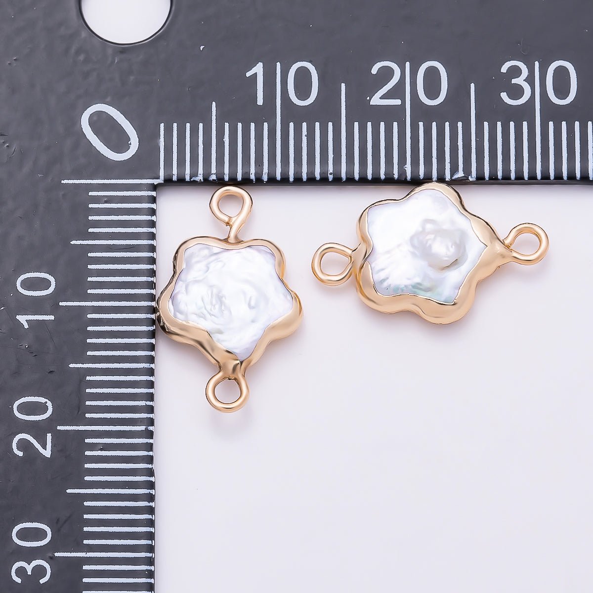 18K Gold Filled 10mm White Freshwater Pearl Foil Celestial Star Connector | Connectors-00033