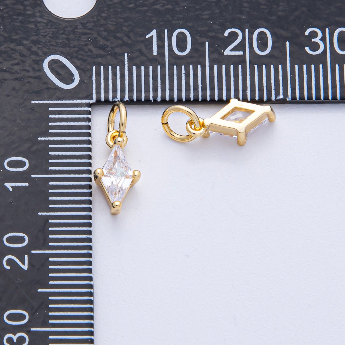 18K Gold Filled 11.5mm Clear CZ Rhombus Mini Charm | AK042