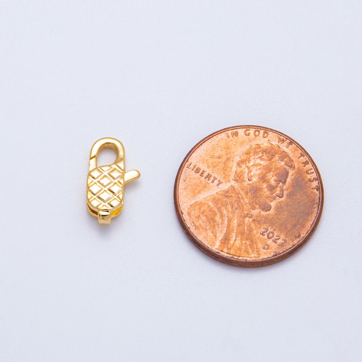 18K Gold Filled 12mm Quilted Texture Lobster Clasp Closure | Findings-00127