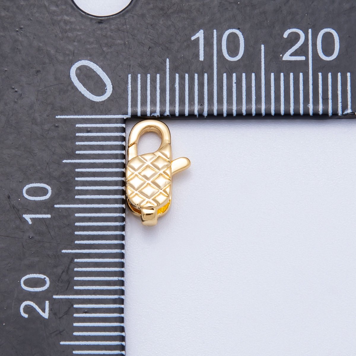 18K Gold Filled 12mm Quilted Texture Lobster Clasp Closure | Findings-00127