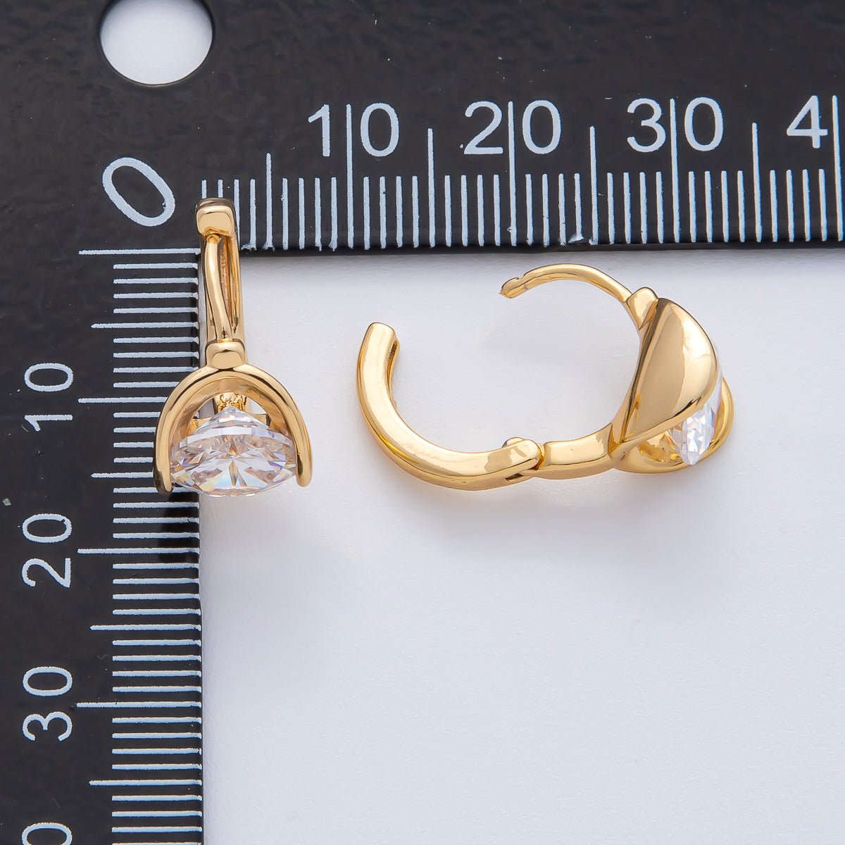 18K Gold Filled 13.7mm Clear CZ Solitaire Huggie Earrings | AD1639
