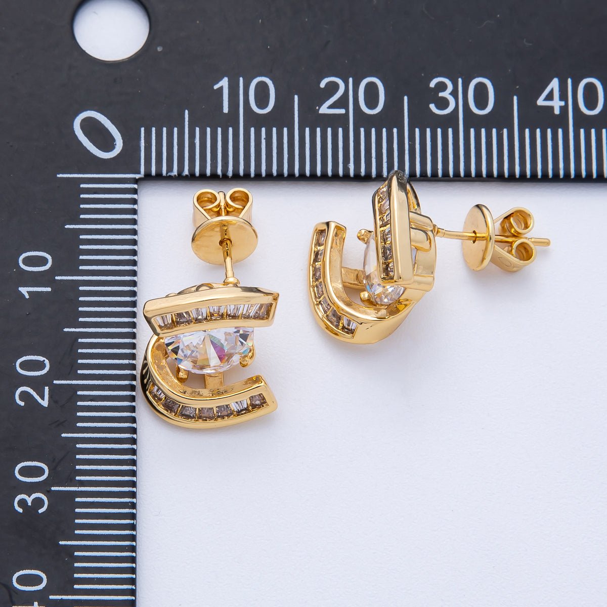 18K Gold Filled 14.5mm Clear CZ Round Baguette Stud Earrings | Earrings-00124