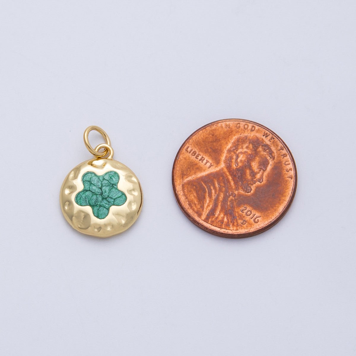 18K Gold Filled 15mm Green Flower Hammered Round Charm | Charms-00141