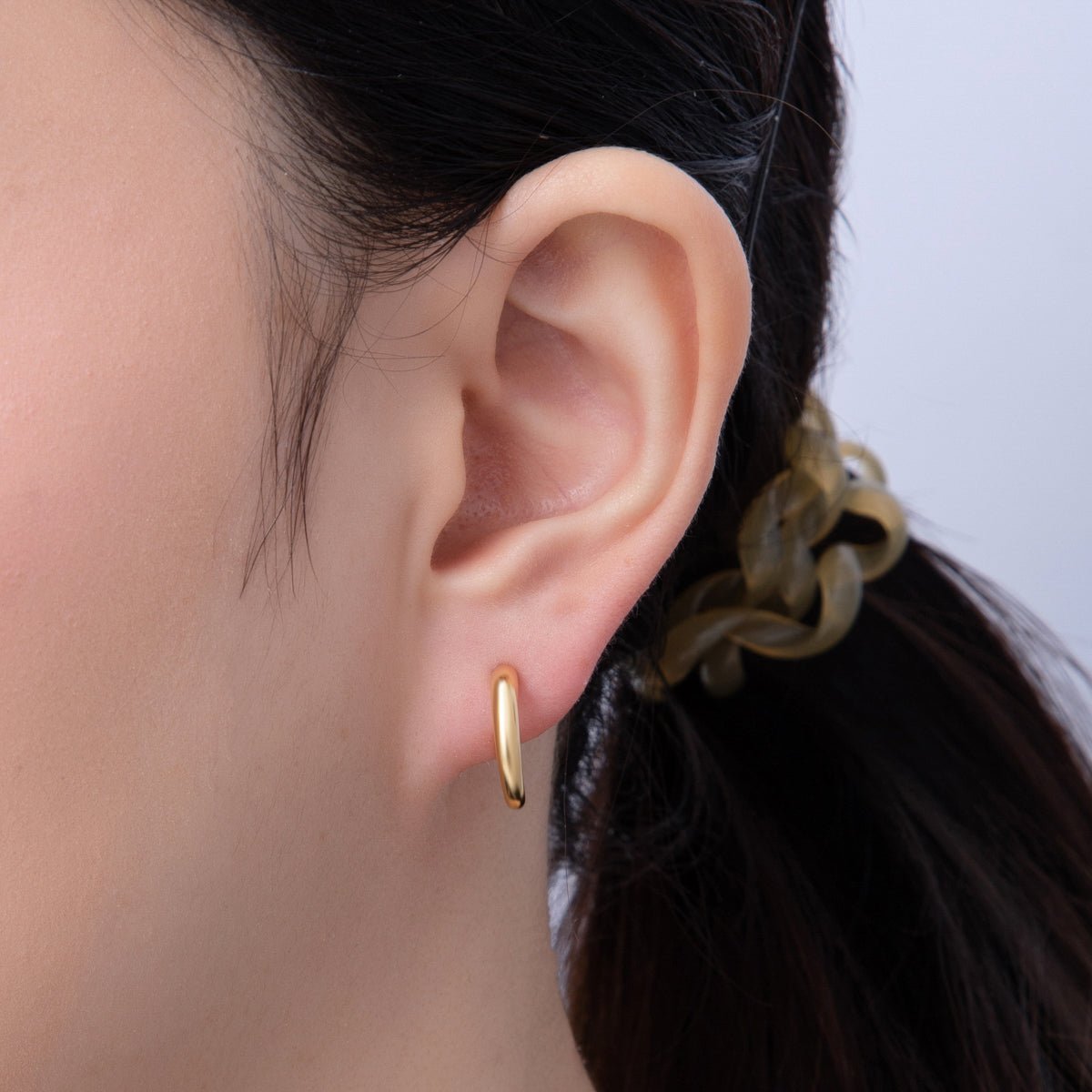18K Gold Filled 15mm Minimalist Curled C-Shaped Hoop Earrings | AD1667
