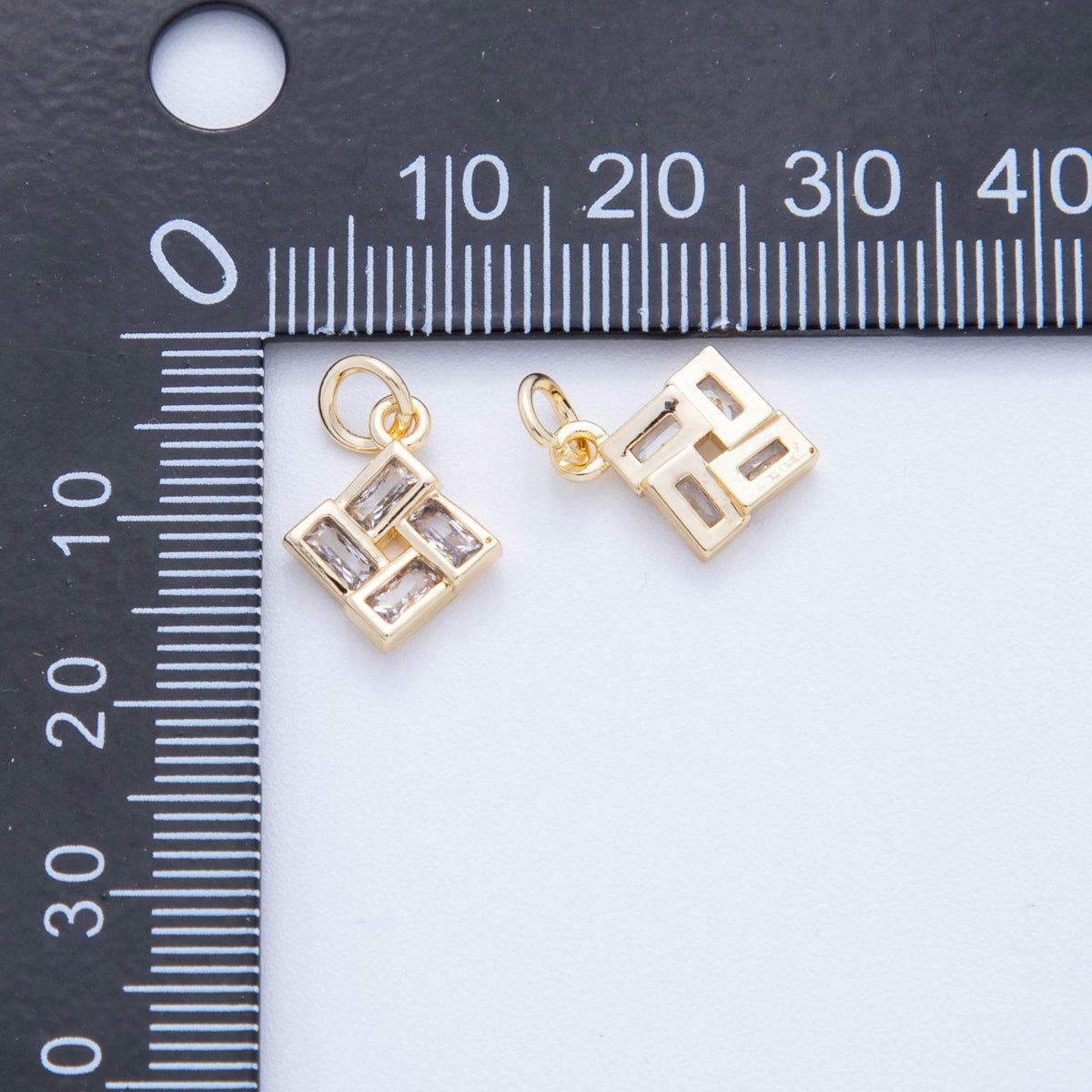 18K Gold Filled 16.5mm Baguette CZ Rectangular Linked Square Charm | AF823
