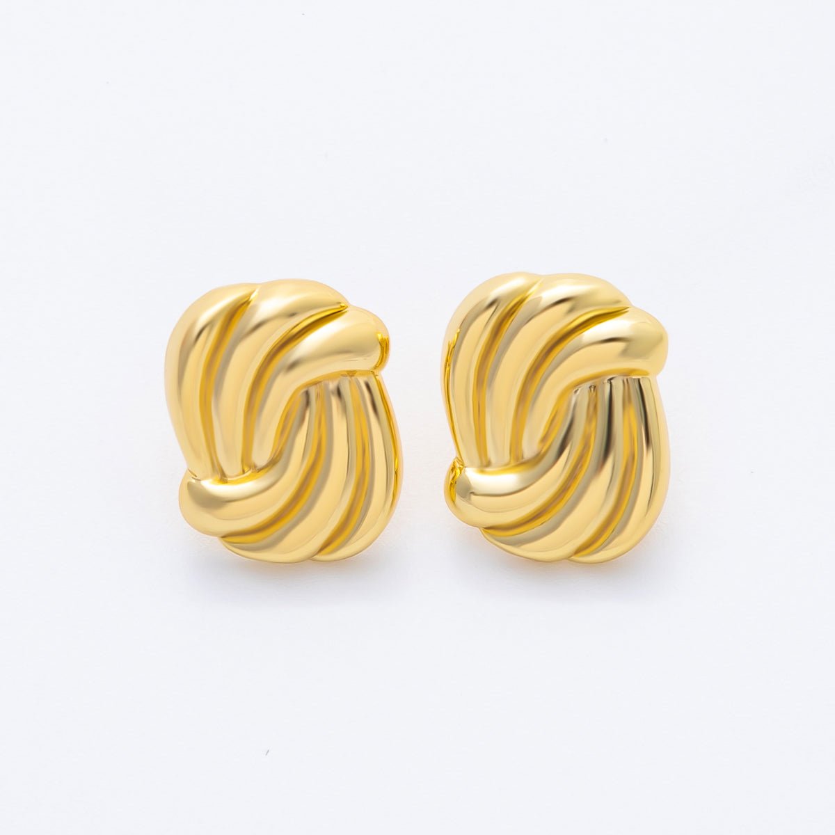 18K Gold Filled 19mm Swirled Twisted Croissant Dome Oval Stud Earrings | AJ270