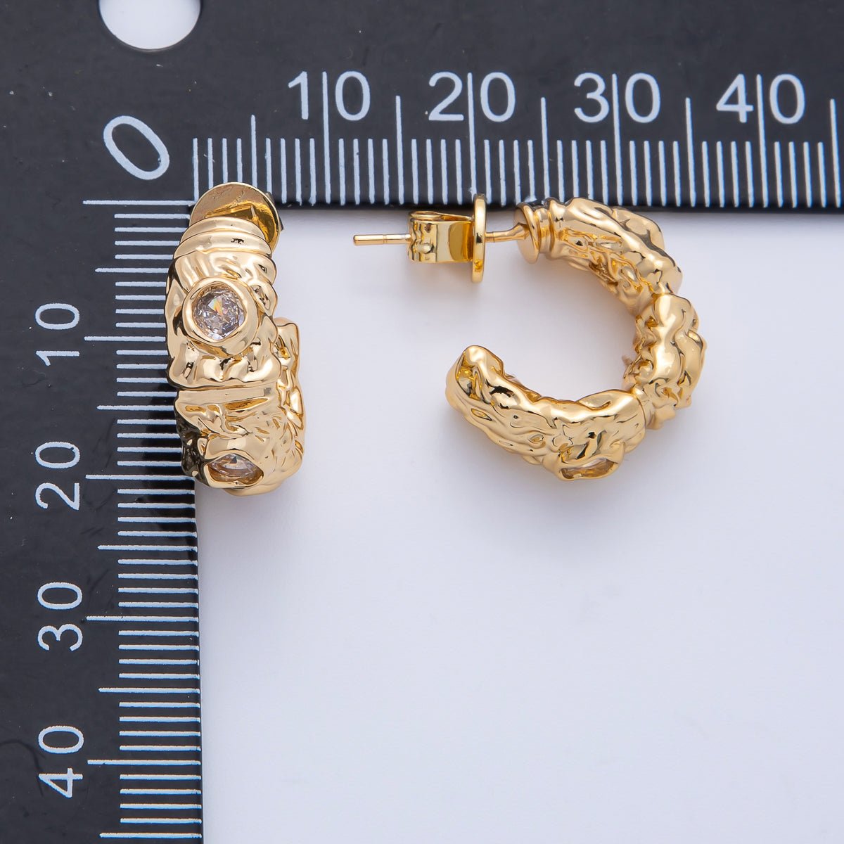 18K Gold Filled 20mm Fuchsia, Clear CZ Hammered Molten C-Shaped Hoop Earrings | AE623 AE624
