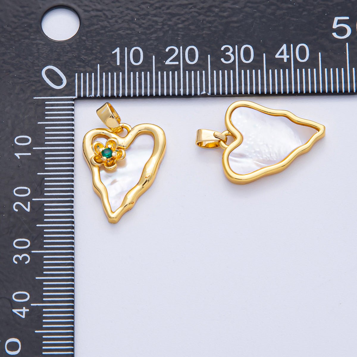 18K Gold Filled 20mm Green CZ Flower Shell Pearl Molten Heart Pendant in Gold &amp; Silver | AF1204
