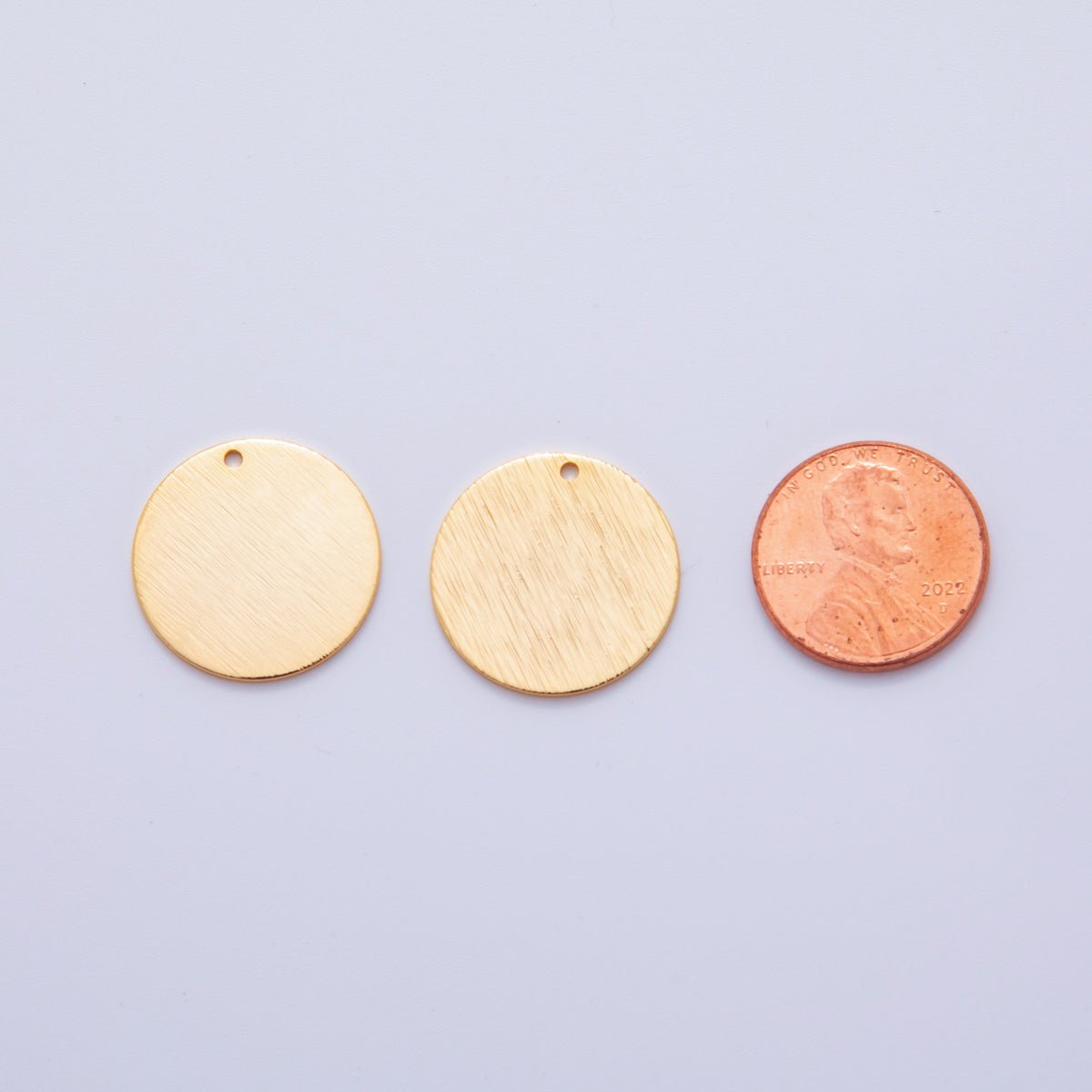 18K Gold Filled 20mm Lined Round Minimalist Thin Charm Finding | Z1191