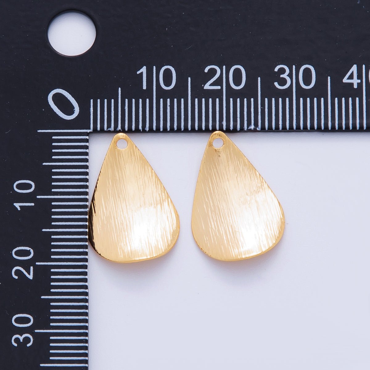18K Gold Filled 20mm Lined Teardrop Thin Charm Finding | Z1175
