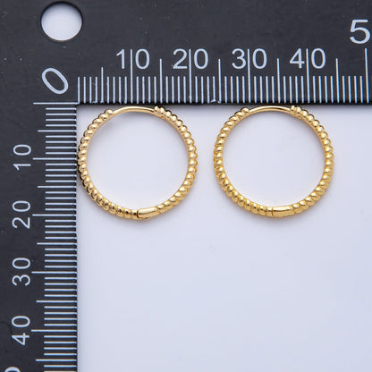 18K Gold Filled 20mm Ribbed Croissant Hoop Earrings | Q00036