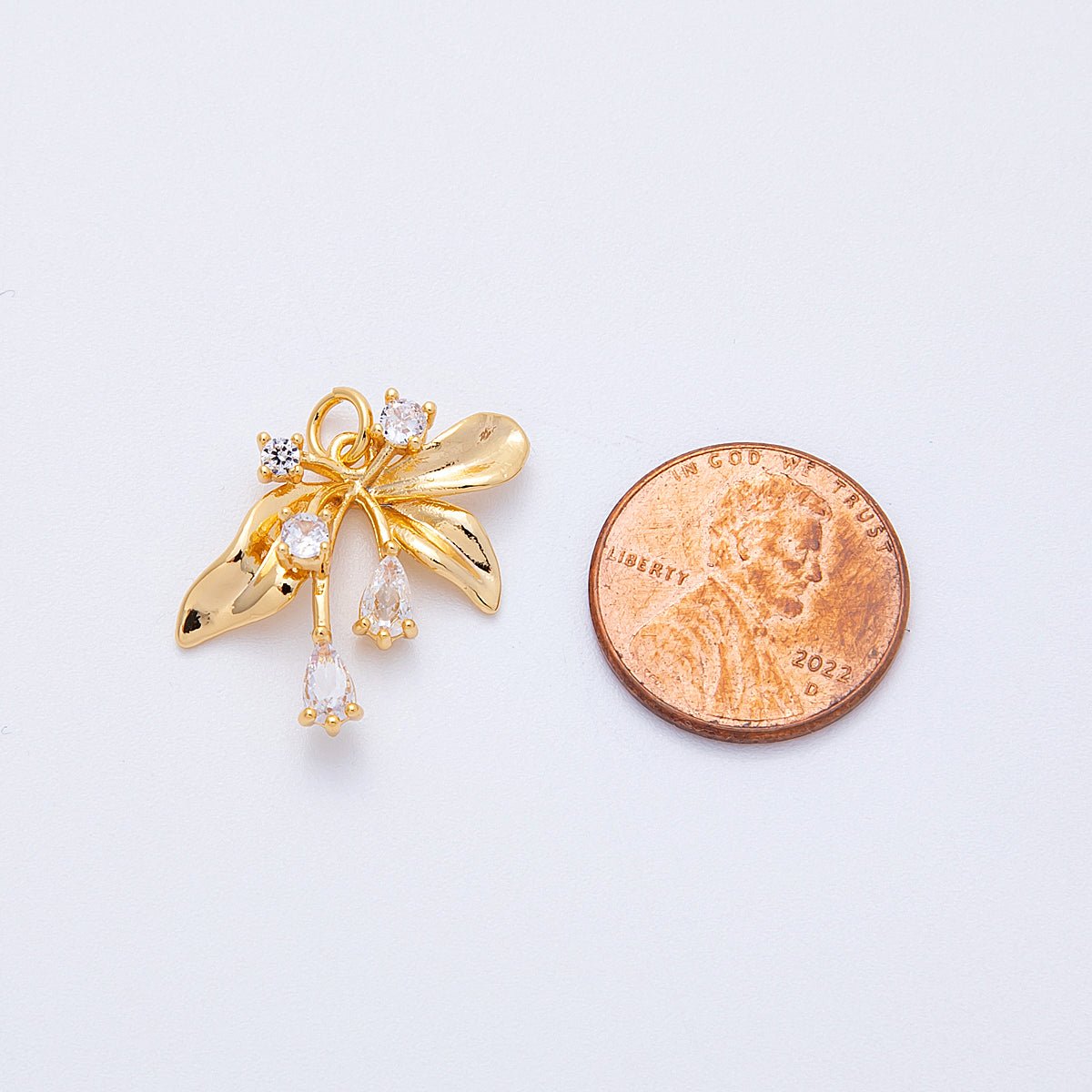 18K Gold Filled 21.5mm Clear CZ Foil Plant Charm | Charms-00339