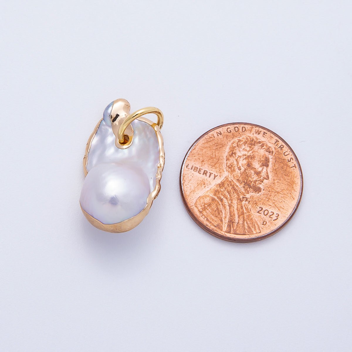 18K Gold Filled 21mm Baroque Freshwater Pearl Round Charm | Charms-00640