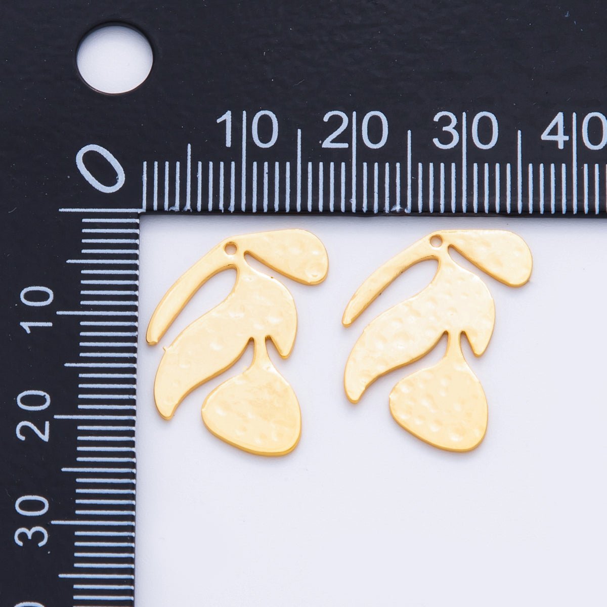 18K Gold Filled 21mm Dotted Floral Plant Charm Finding | Z1170