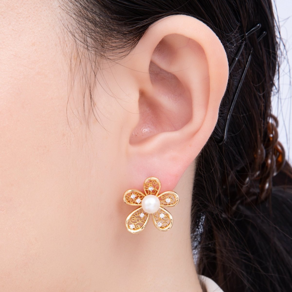 18K Gold Filled 21mm Shell Pearl CZ Filigree Flower Stud Earrings | Earrings-00328