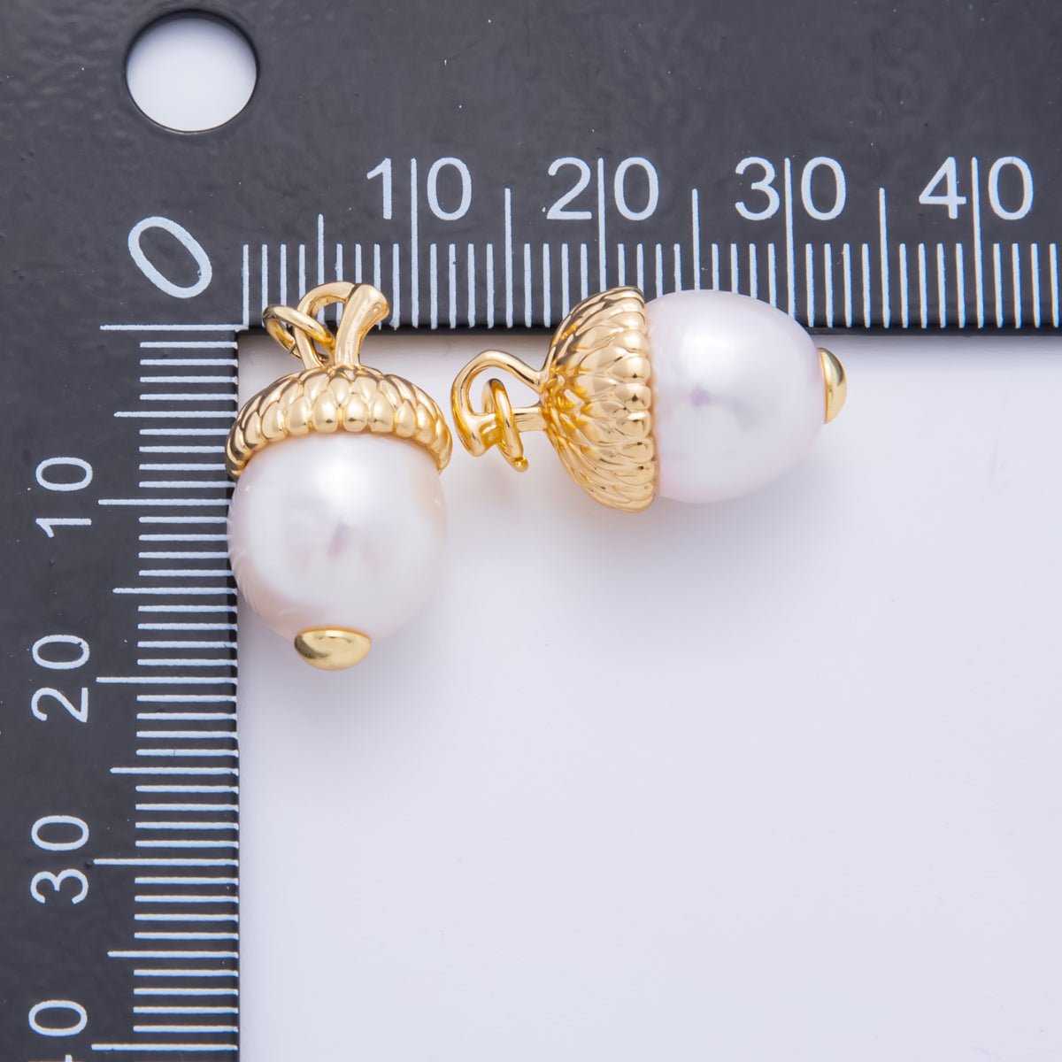 18K Gold Filled 23mm Freshwater Acorn Seed Mini Round Pearl Charm | AF628