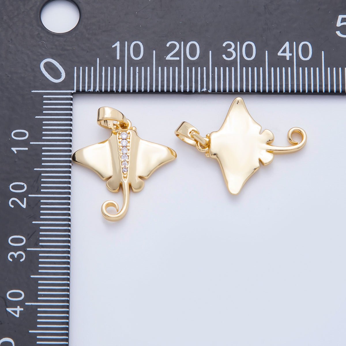 18K Gold Filled 24mm Micro Paved CZ Ocean Stingray Fish Pendant | AF-01105
