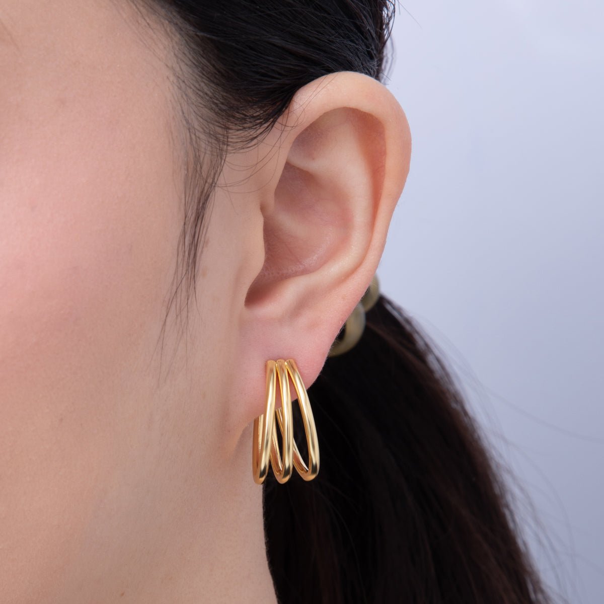 18K Gold Filled 25mm Triple Band Claw J-Shaped Hoop Earrings | AD1647