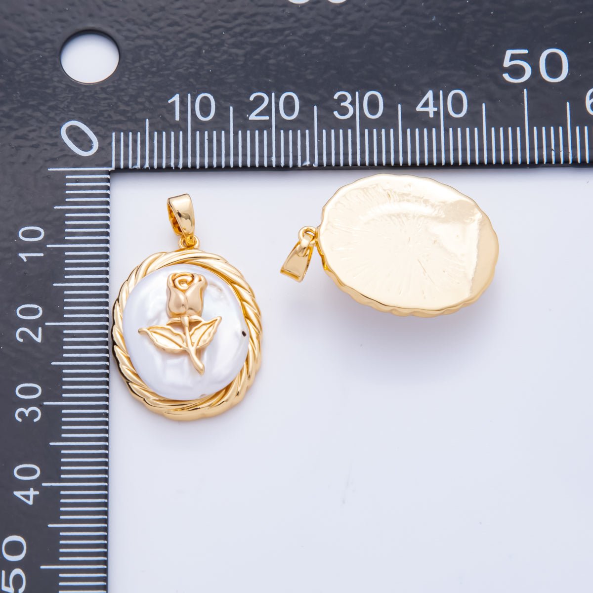 18K Gold Filled 28mm Rose Flower Freshwater Pearl Bezel Oval Pendant | AH-810
