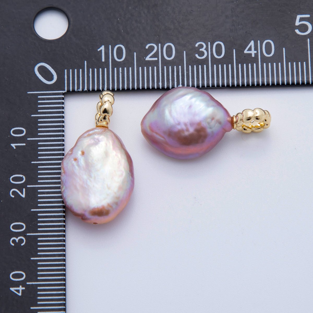 18K Gold Filled 28mm Light Purple Freshwater Pearl Charm | AF620