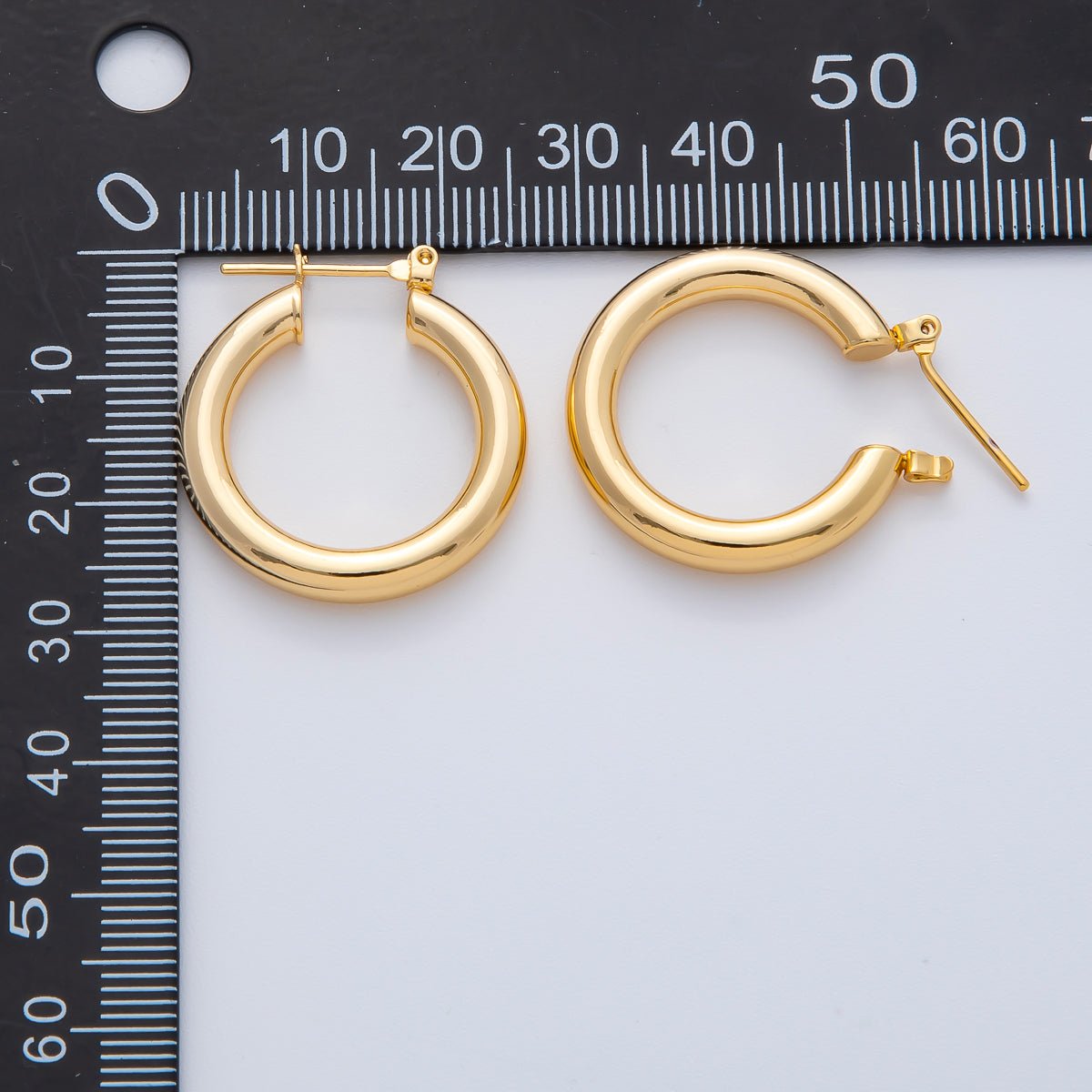 18K Gold Filled 28mm Minimalist Band Latch Hoop Earrings | AD1604