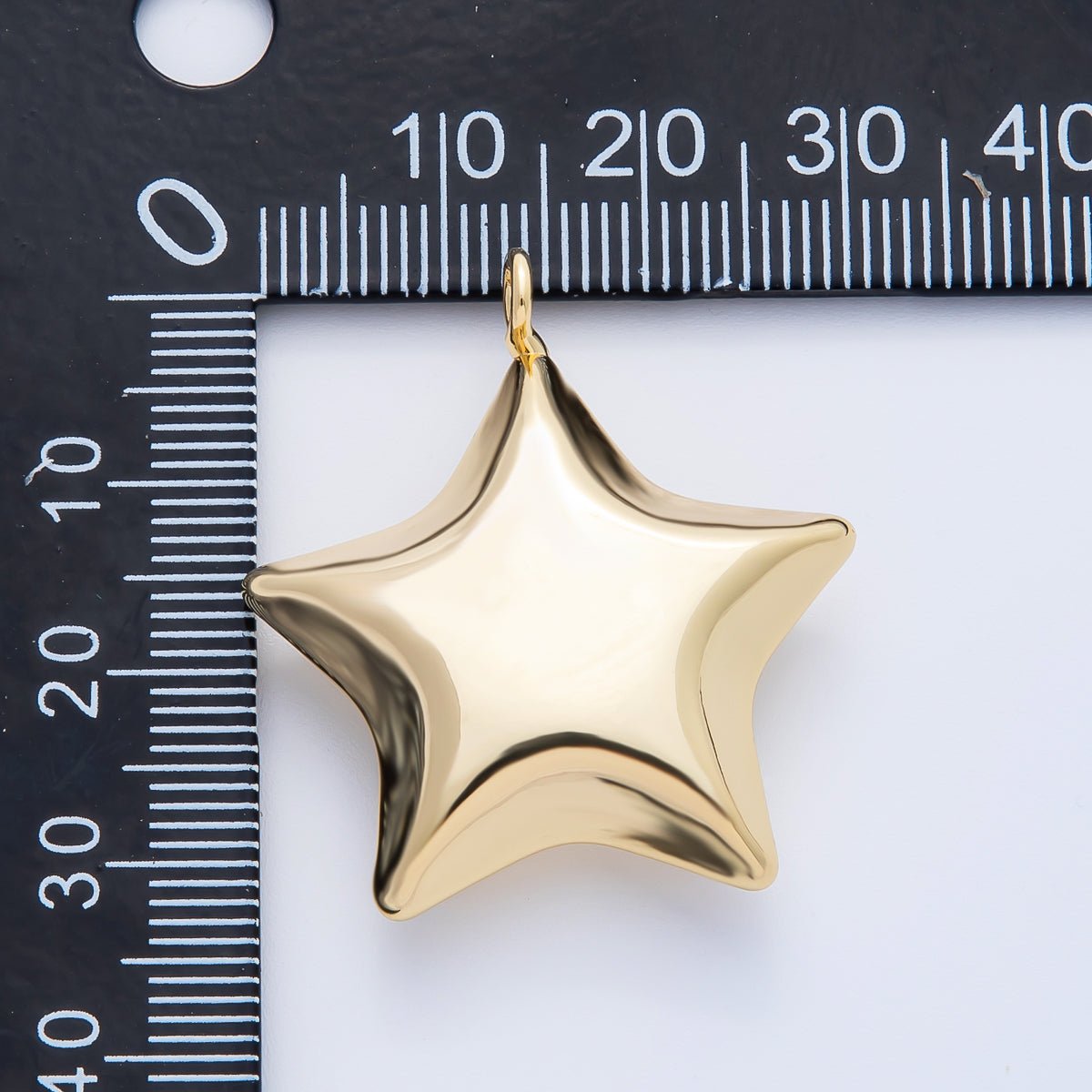 18K Gold Filled 35mm Curvy Twinkle Star Charm | AF1431