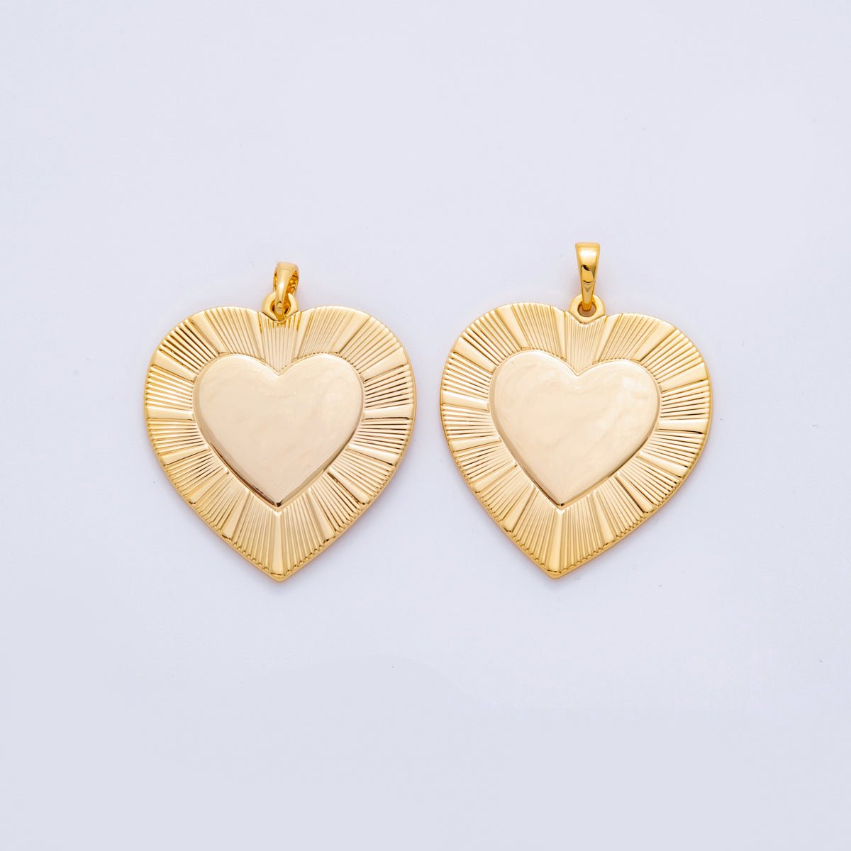 18K Gold Filled 40.5mm Minimalist Sunburst Lined Heart Pendant | AH703