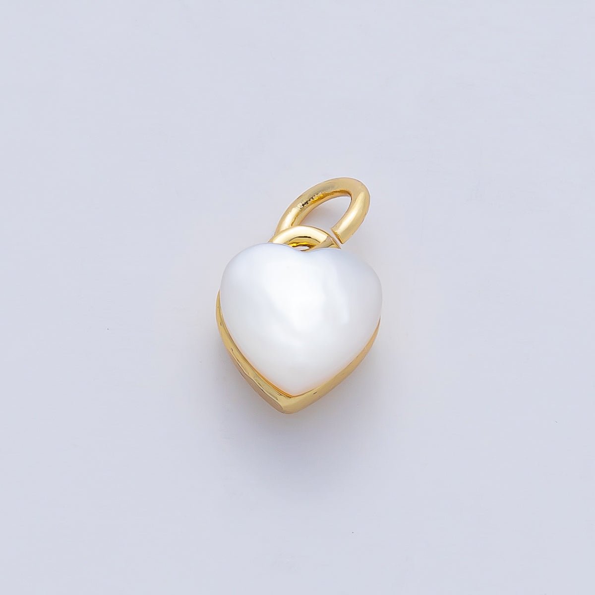 18K Gold Filled 8.8mm Shell Pearl Heart Mini Charm | AF1479