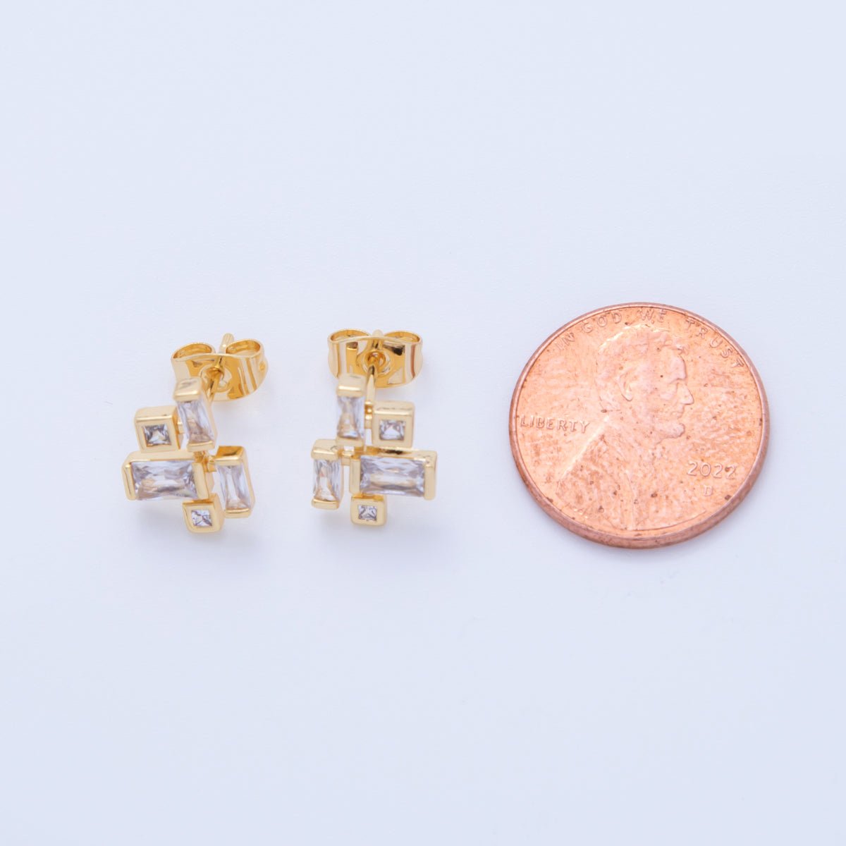 18K Gold Filled Baguette CZ Artificial Square Stud Earrings | AI378