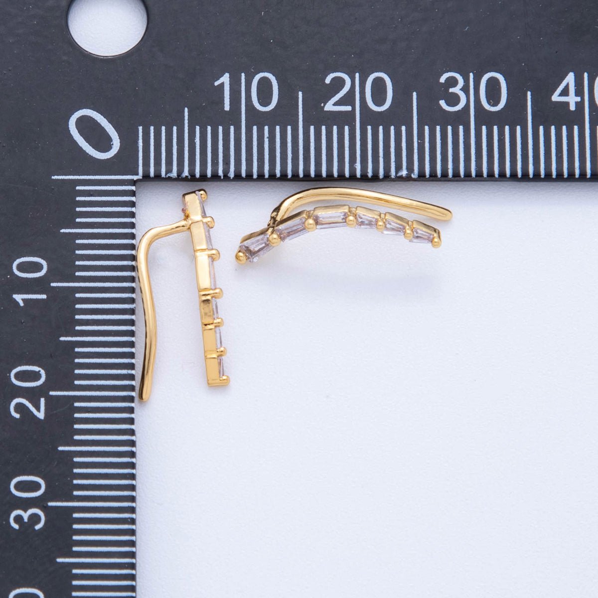 18K Gold Filled Clear Baguette CZ Curve Ear Climber Earrings | AI382