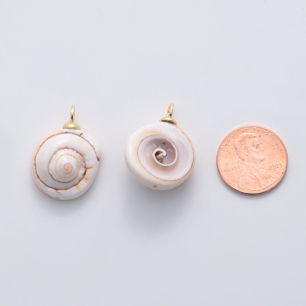 18K Gold Filled Cockle Sea Shell Ceramic Drop Pendant | X671