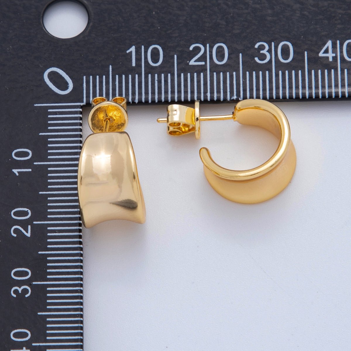 18K Gold Filled Curved Wide Band C-Shaped Hoop Earrings | AI369