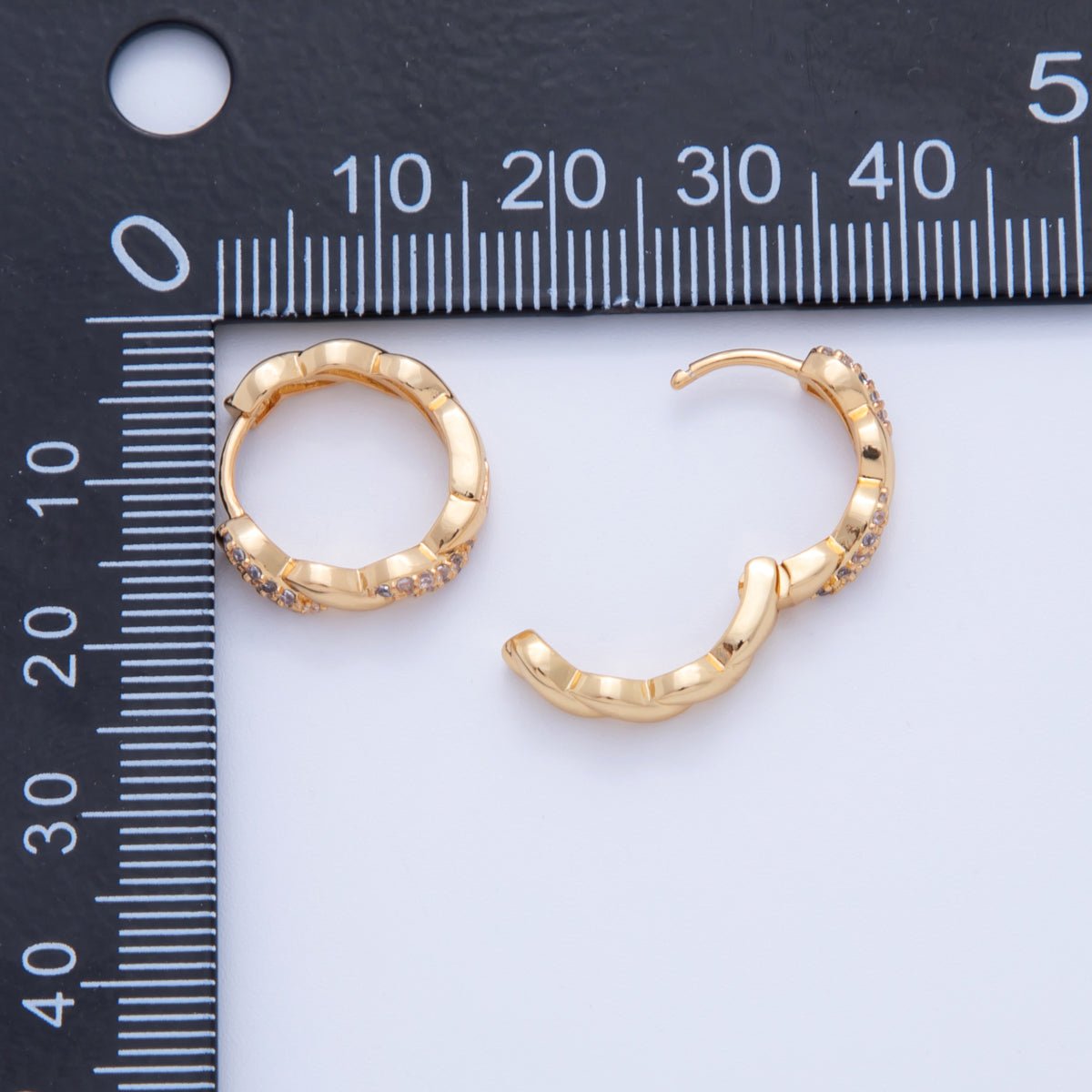 18K Gold Filled Micro Paved CZ Twirled Twisted Rope Round Hinged Huggie Earrings | AI375