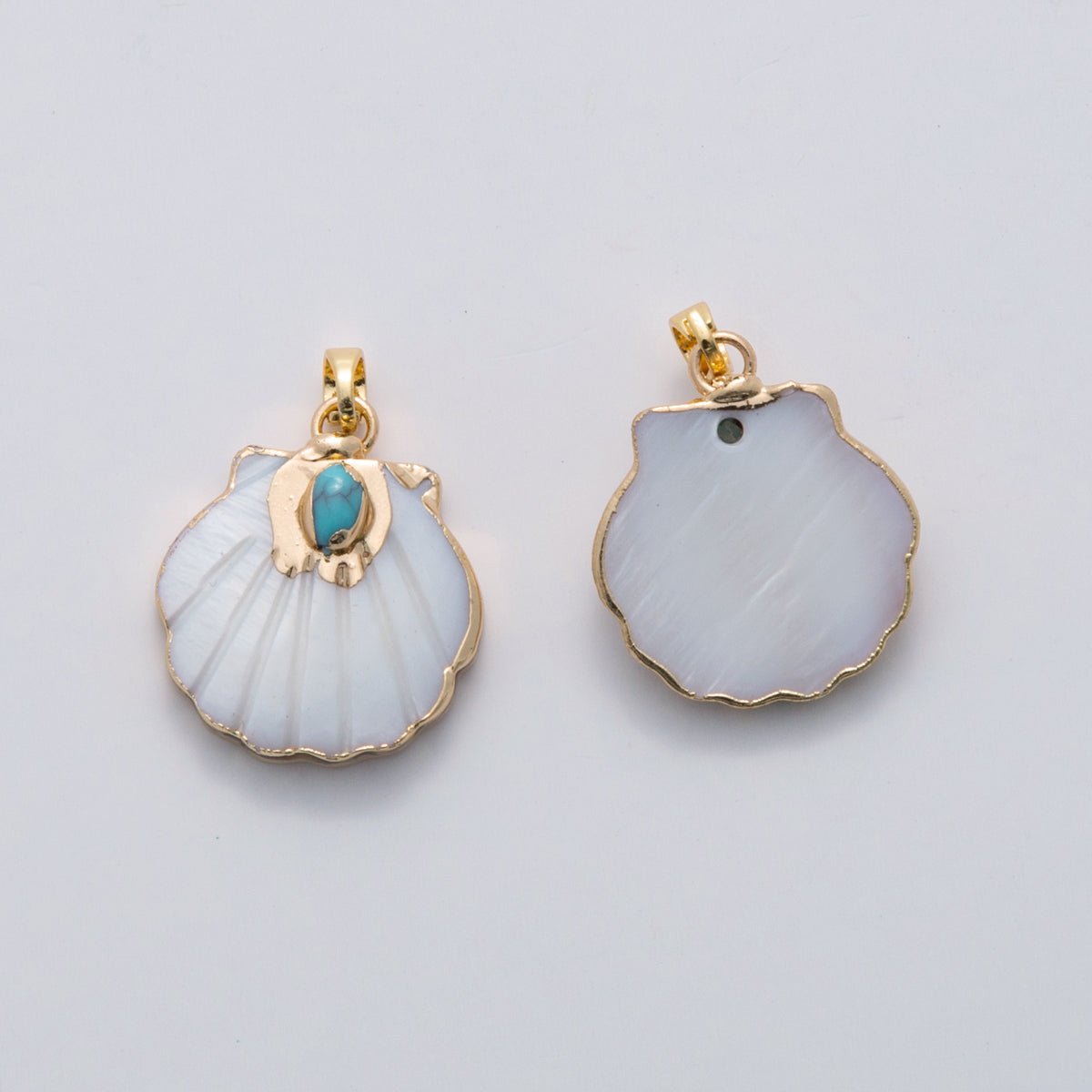 18K Gold Filled Turquoise Shell Pearl Sea Clam Shell Pendant | AH699