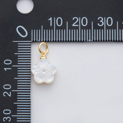 18K Gold Filled White Shell Pearl Daisy Flower Charm | AJ309