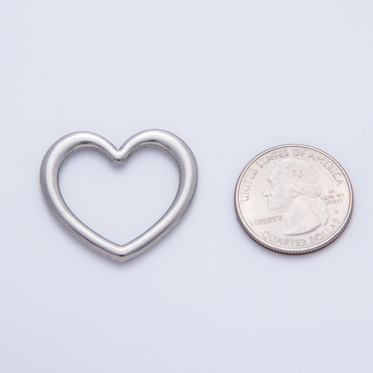 18K Gold Plated 29mm Minimalist Heart Charm Link Finding in Gold &amp; Silver | Z1429
