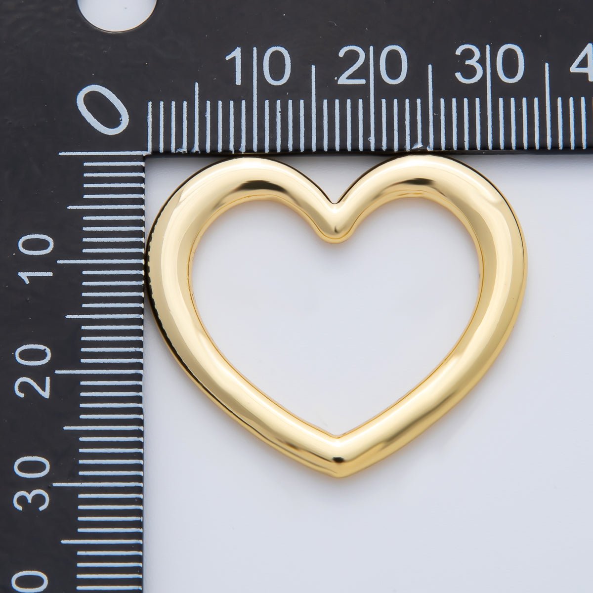 18K Gold Plated 29mm Minimalist Heart Charm Link Finding in Gold &amp; Silver | Z1429