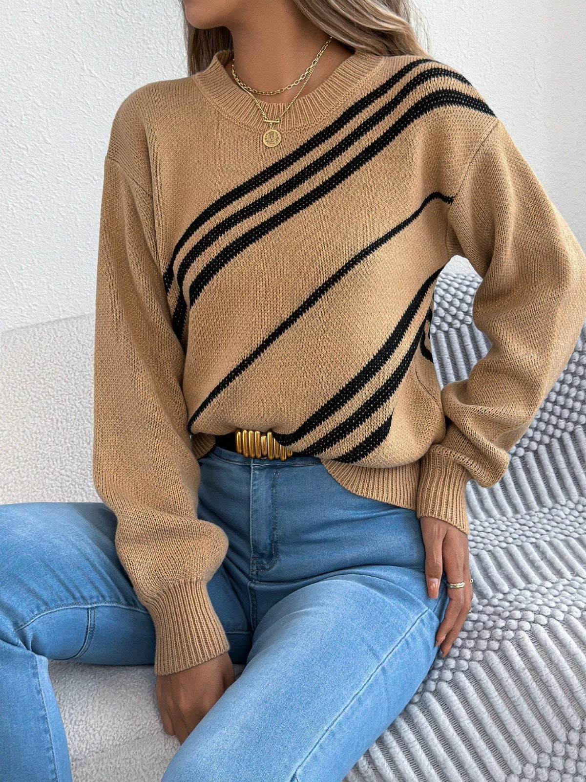 Striped Pattern Casual Round Neck Sweater