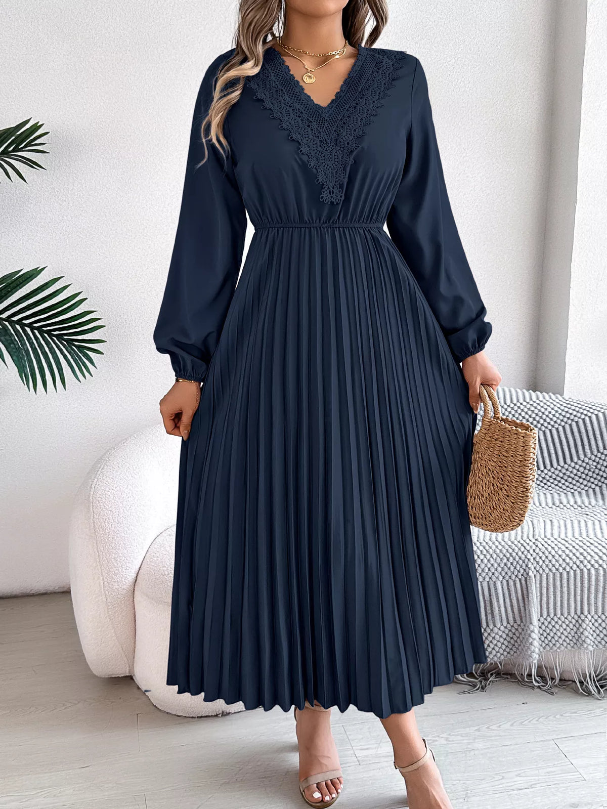 Lace Detail V-Neck Pleated Dress