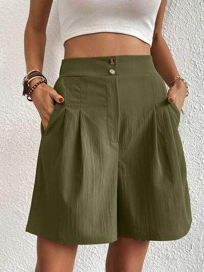 Pocketed Half Elastic Waist Shorts with Side Pockets