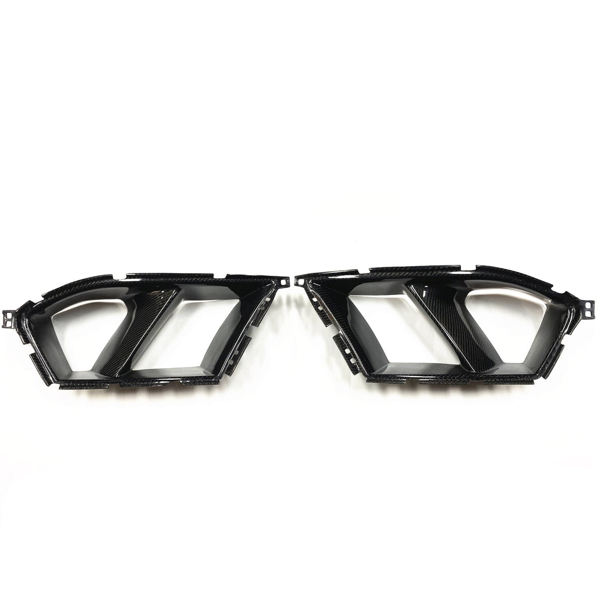 Automotive dry carbon fiber front bumper grille