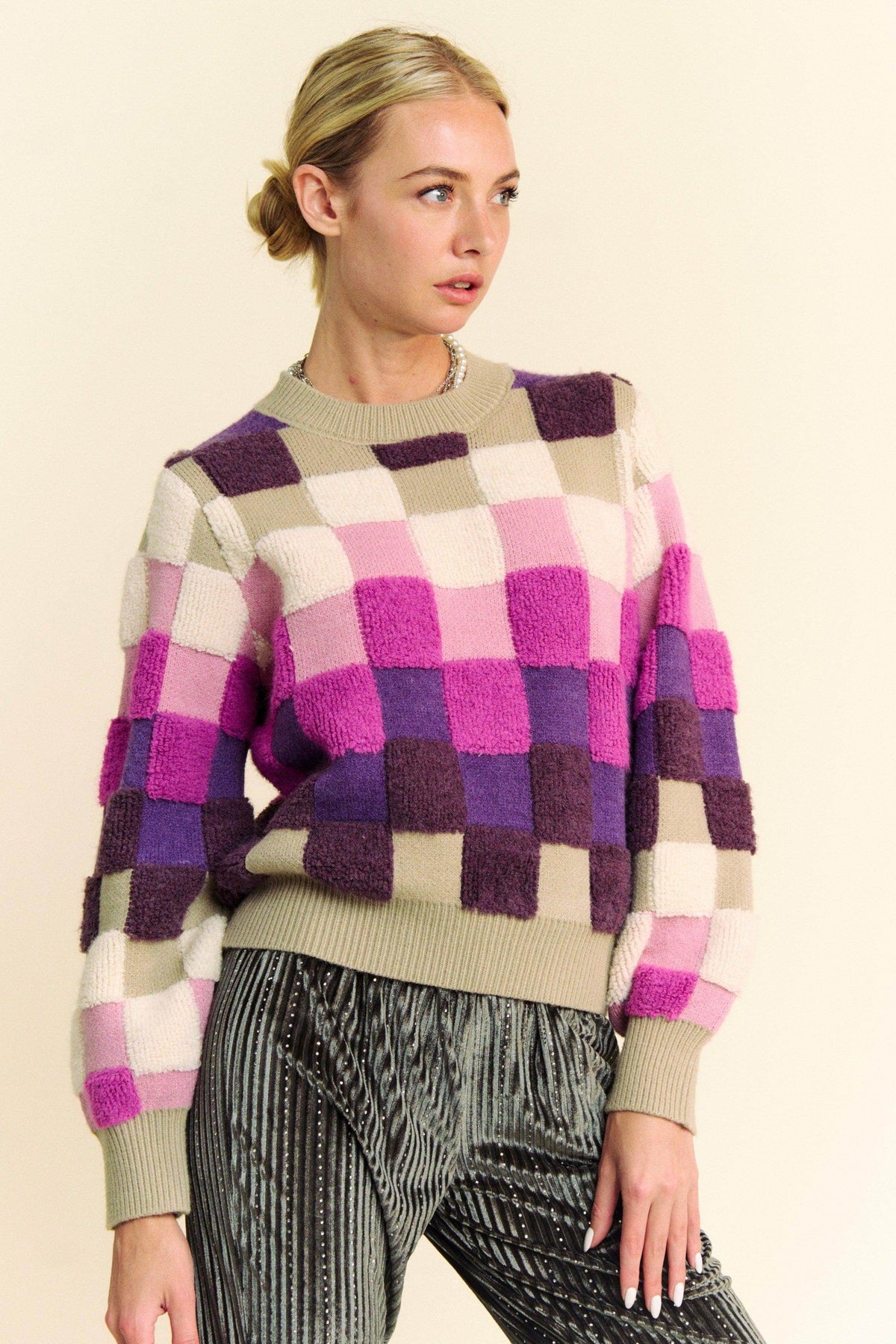 Davi &amp; Dani Checkered Round Neck Long Sleeve Sweater Chic