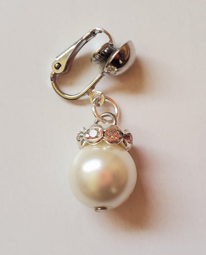 Clip On Pearl Pussy Jewelry
