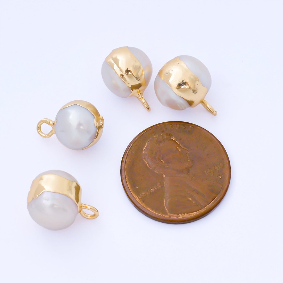 24K Gold Filled 12mm Round Shell Pearl Bezel Gemstone Charm | AF581