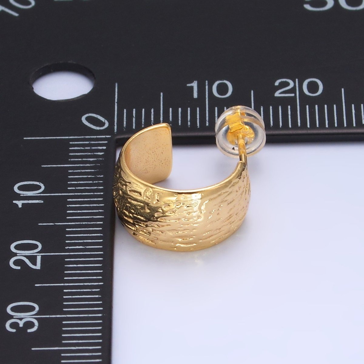 24K Gold Filled 15mm Line-Textured Wide C-Shaped Hoop Earrings in Gold &amp; Silver | AB1534 AB1548