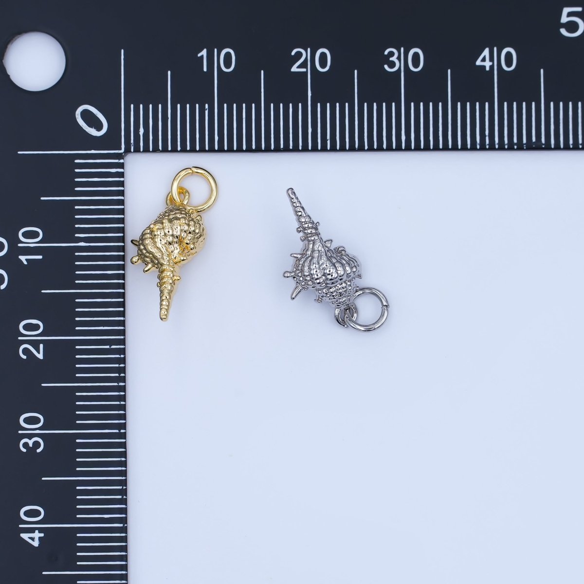 24K Gold Filled 16.5mm Conch Sea Shell Charm in Gold &amp; Silver | AF477