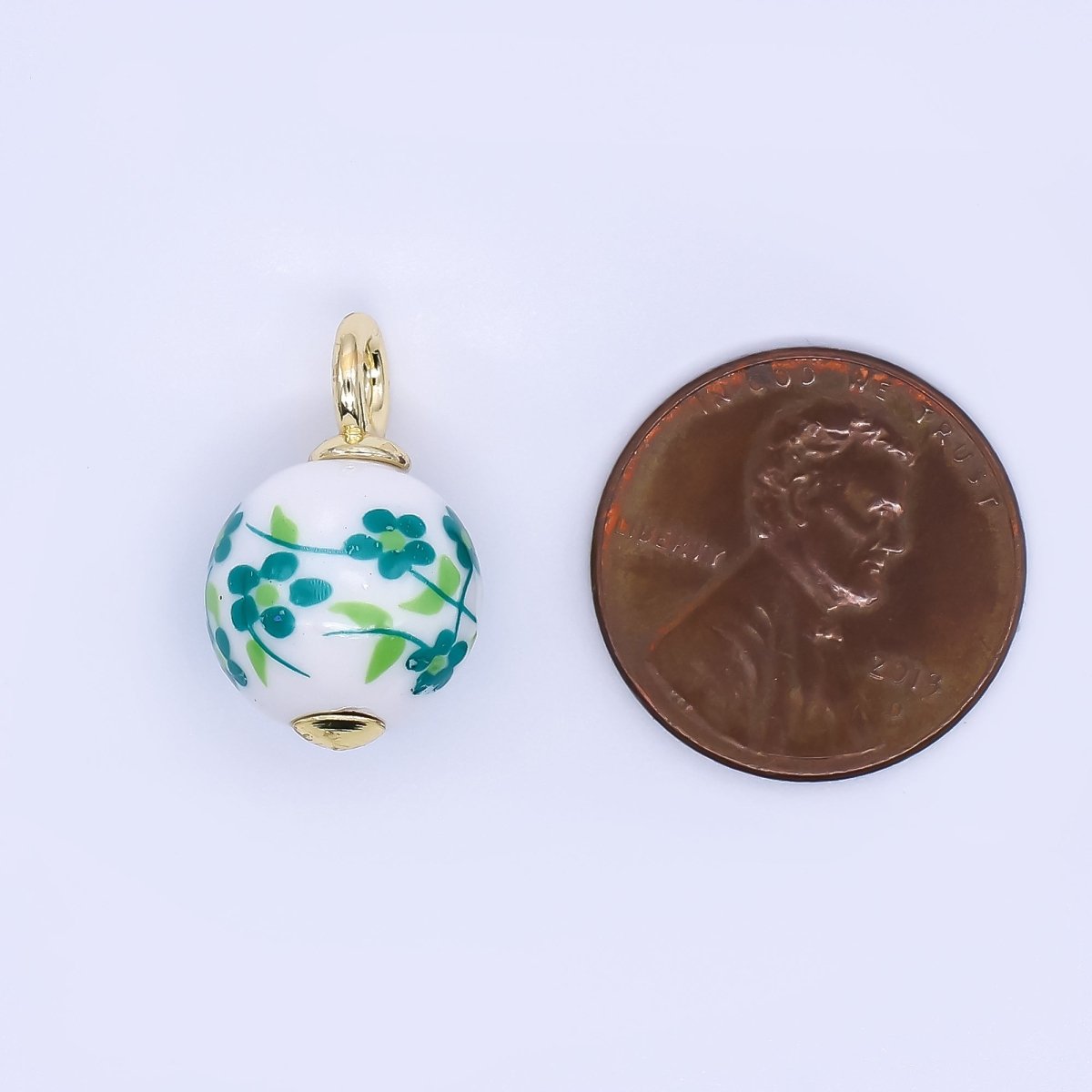 24K Gold Filled 19mm Ceramics Art Round Green Flower Vines Flower Charm | D064