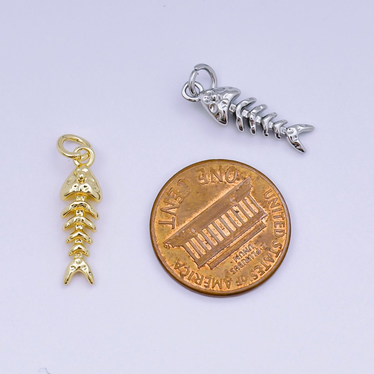 24K Gold Filled 19mm Hammered Fish Bone 3D Multidimensional Charm in Gold &amp; Silver | AJ475